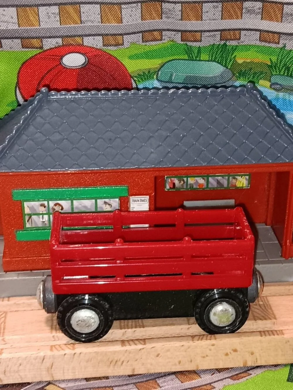 Brio Wooden Railway Train Track Red Cattle Wagon Cargo Car